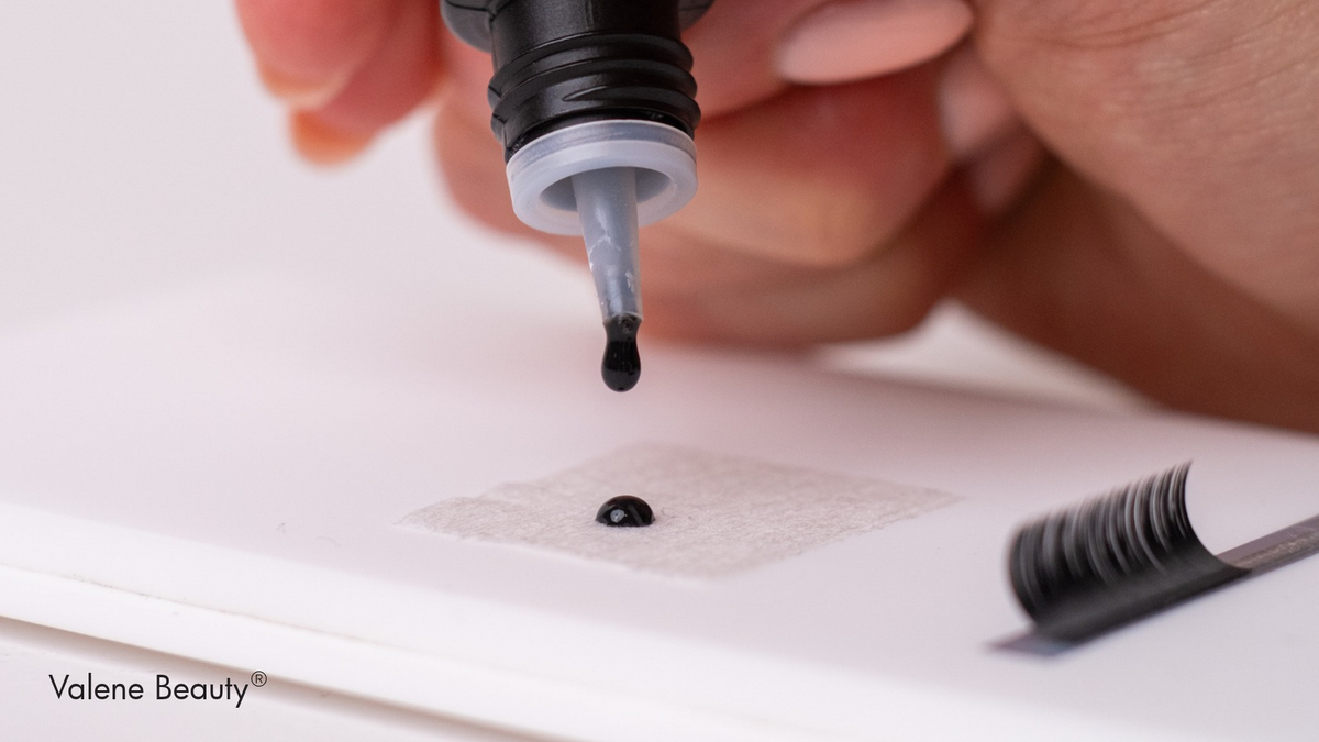 Formation: La Rétention Parfaite Des Extensions De Cils